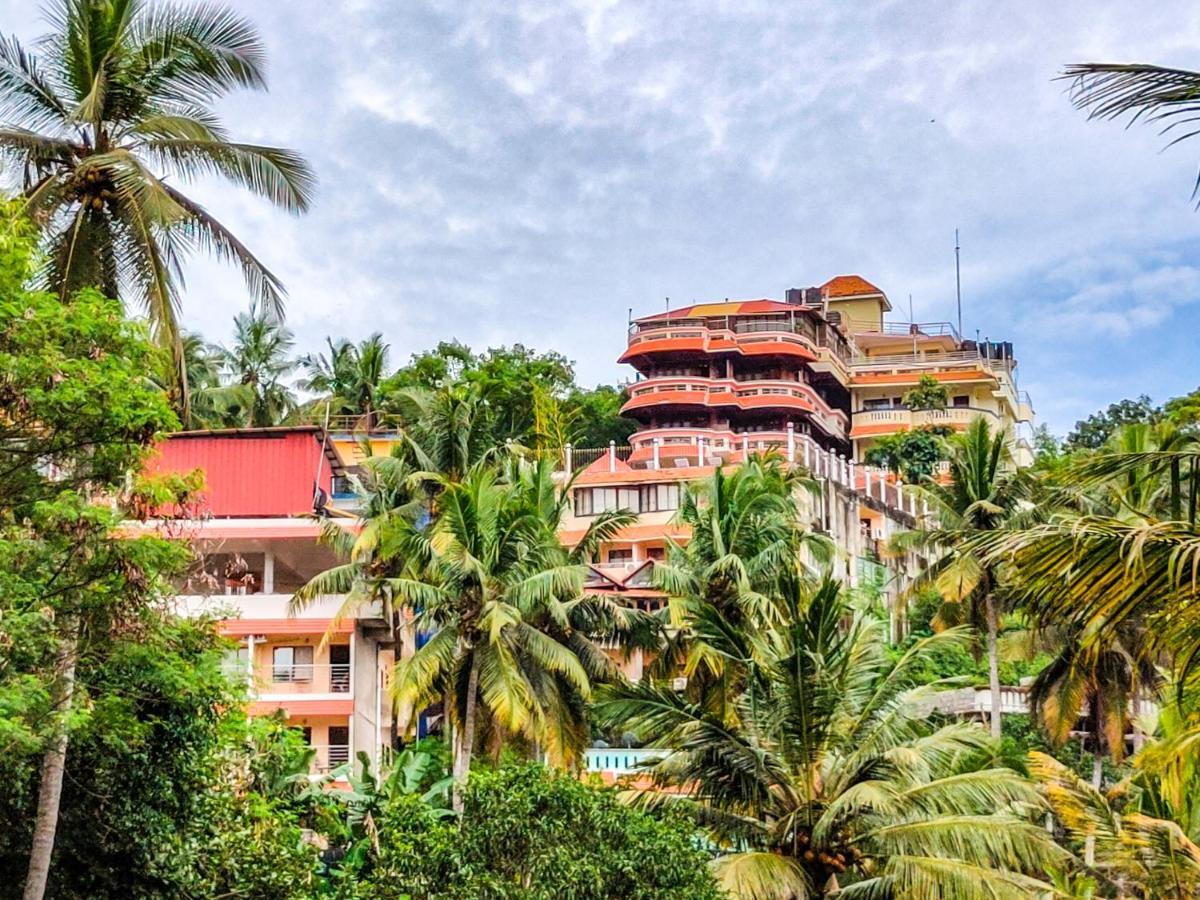 Ayurlaya Beach Retreat Kovalam Bagian luar foto